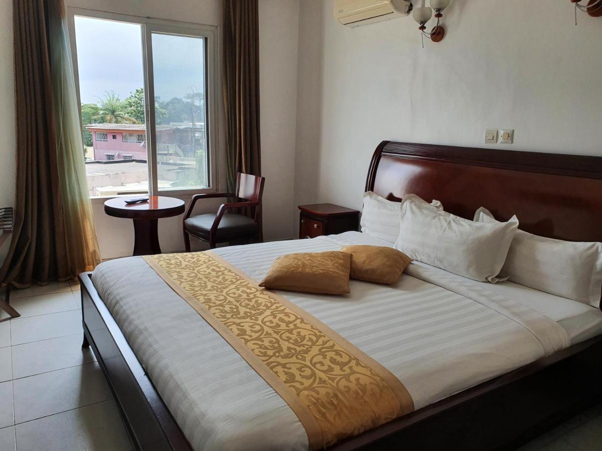 Hotel Imperial ลิเบรอวิลล์ ภายนอก รูปภาพ