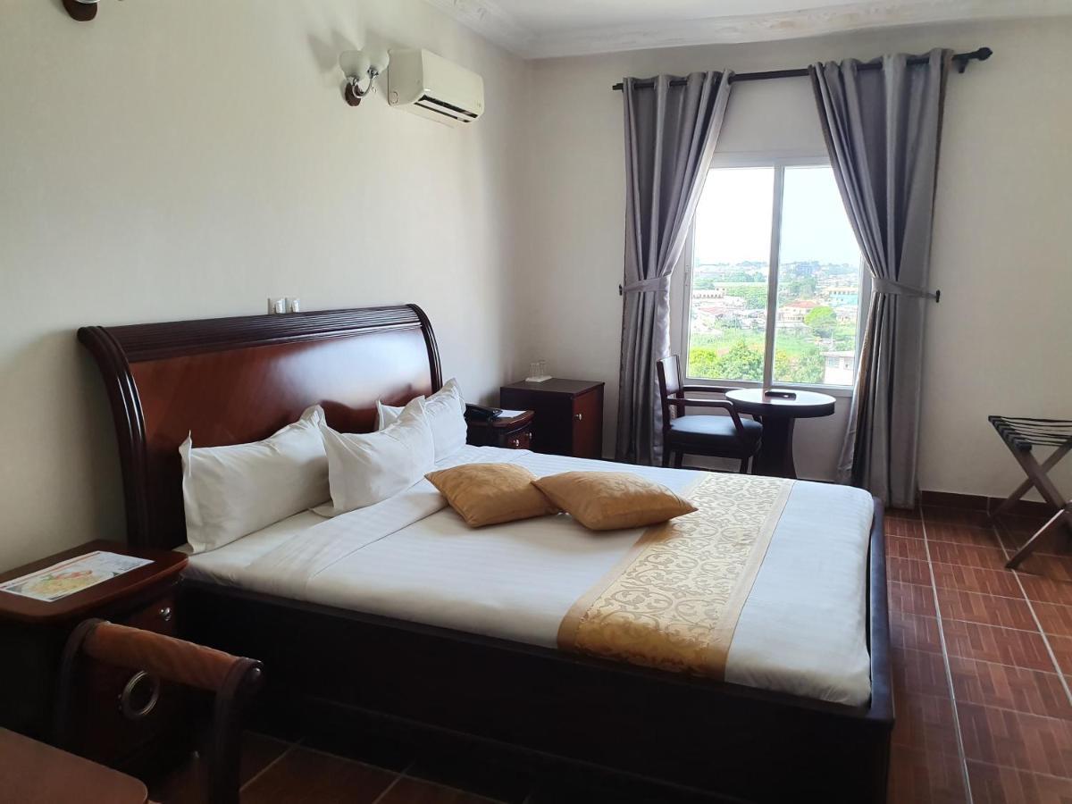 Hotel Imperial ลิเบรอวิลล์ ภายนอก รูปภาพ